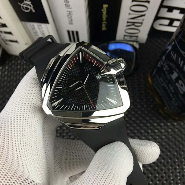 New men's watch unique triangular case rubber strap with men's Watch