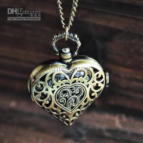 Bronze Skeleton Antique Pocket Watches Vintage Steampunk Heart Silver Pendant Necklaces Timepieces quartz watches Christmas Gift women men