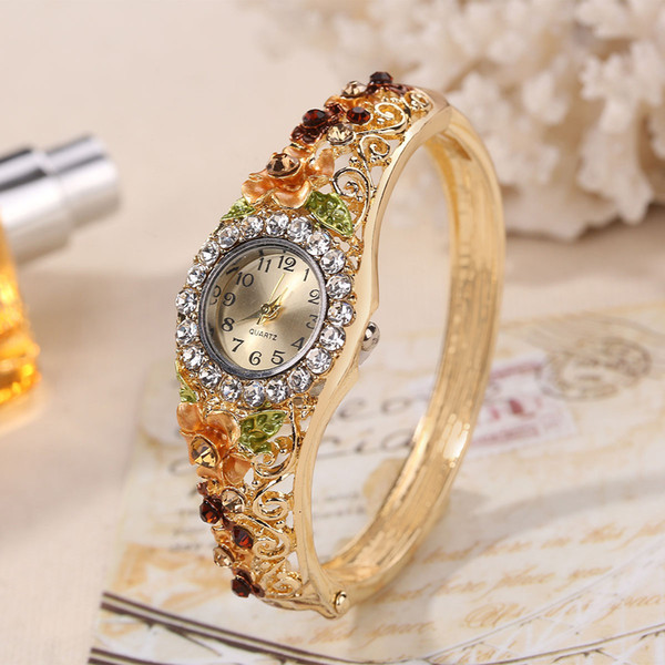 Hot style vintage 3D flower rich lady wrist watch lady fashion luxury bracelet quartz watch 2019 Gifts