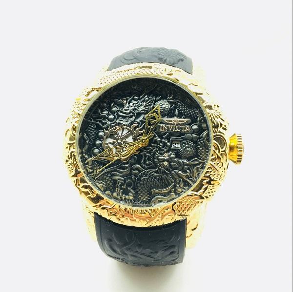 Luxury High Quality INVICTAS Quartz Men's Watch Leisure Day Sports Watch Diamond Dragon Totem Silicone Belt