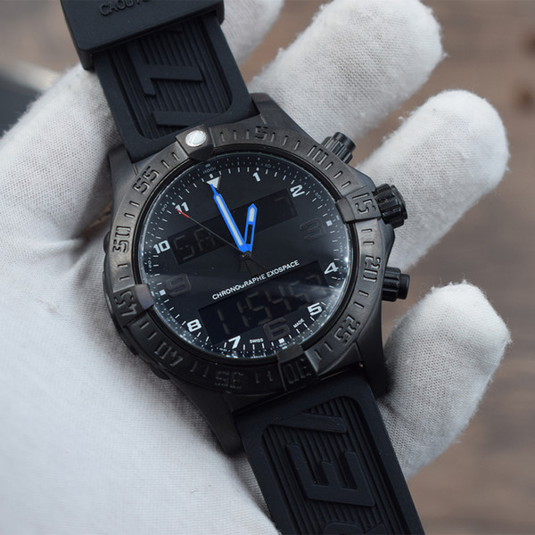 2018 New luxury WristWatch sports Japan quartz Multifunctional dual timezone Black steel Rubber belt mans watch