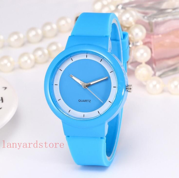 Medium and high grade candy color silicone lady watches wholesale twelve scale simplified quartz WISH cross border hot Silica gel Watch