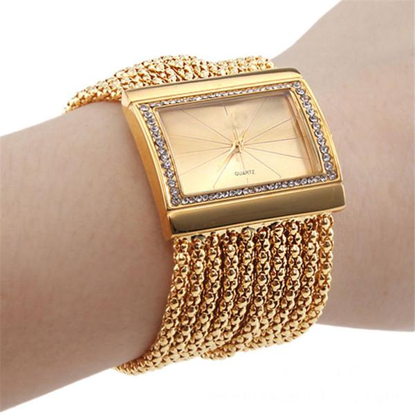 Fashion ladies wind luxury ladies watch, bracelet watch 2018 Newest Sytlable Fashionable Women/Lady Gift Bracelet brand Wrist W C18110103