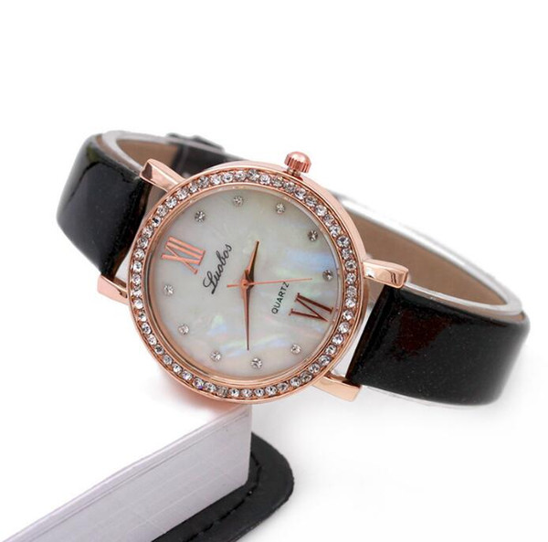 Diamond-studded shell-shaped strap with creative ladies watch Point-drilled glossy face watch