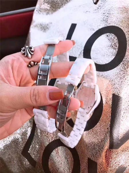 Luxury Brand Lady White/Black Ceramic Watches High Quality Quartz Wristwatches For Women Fashion Exquisite Women