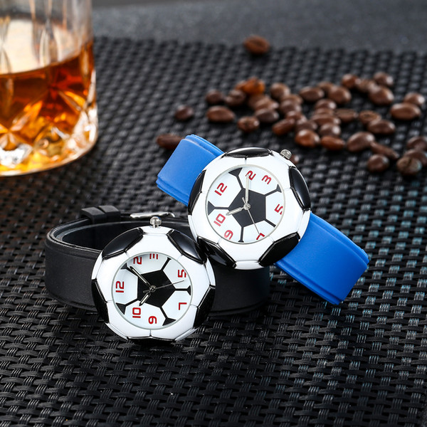 Fashion Sport Style Unisex Children Kids Watch Mix Color 3D Football Silicone Jelly Strap Quartz Wristwatch Creative Soccer Kids Watches