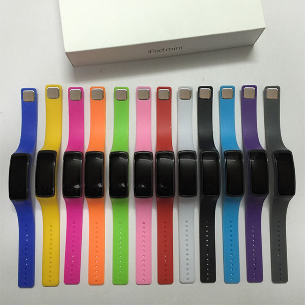 Hot wholesale new fashion sports LED watch candy jelly men and women silicone rubber digital watch bracelet watch