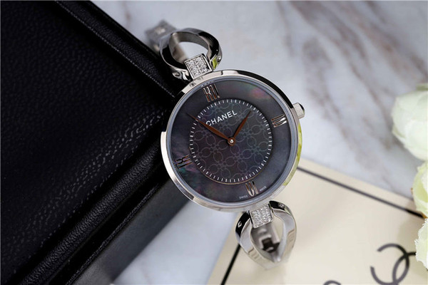 New 2019 Fashioh Women Watches Man Woman Leisure Time Metal Band Analog Simple Wrist Fist Watch Relogio Masculino Clocks