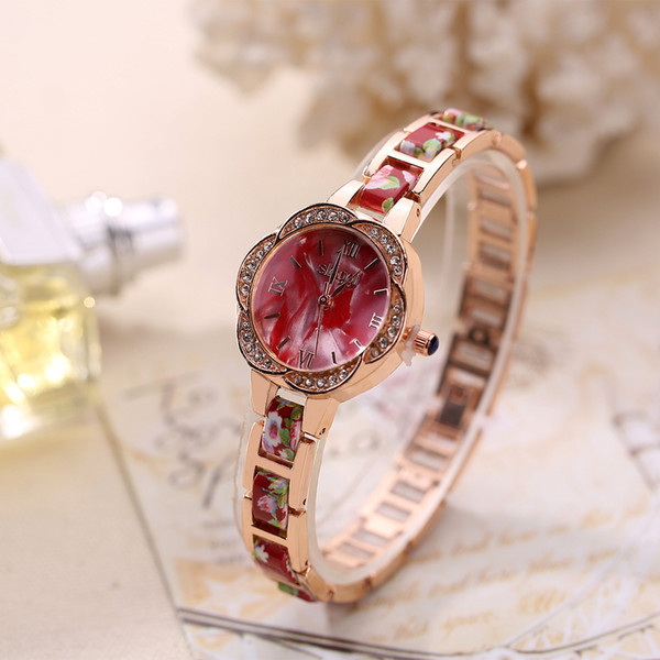 popular jewelry flower Small floral porcelain flower shaped shell pattern Diamond Ladies Watch Quartz watch