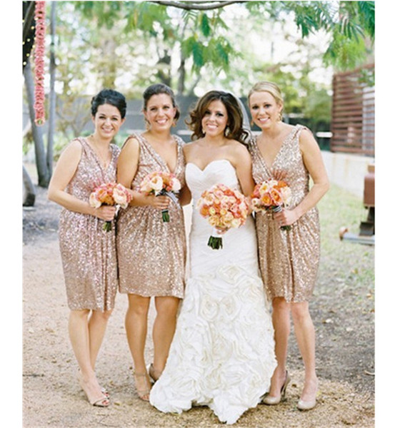 NEW ARRIVAL Sleeveless V Neck Short Champagne Gold Sequined Bridesmaid Dresses for Wedding Party In Stock