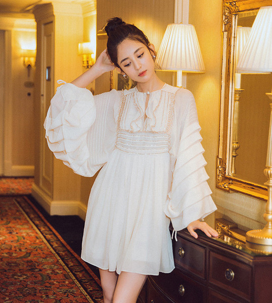 2018 Autumn New Product Wooden Ear Edge Chiffon Skirt White Multiple Sleeves Long Sleeve Pleated Party Dress