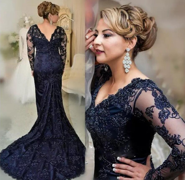 Hot Selling Long Sleeves Court Train Navy Blue Mother of the Bride Dresses with Appliques for Wedding Party