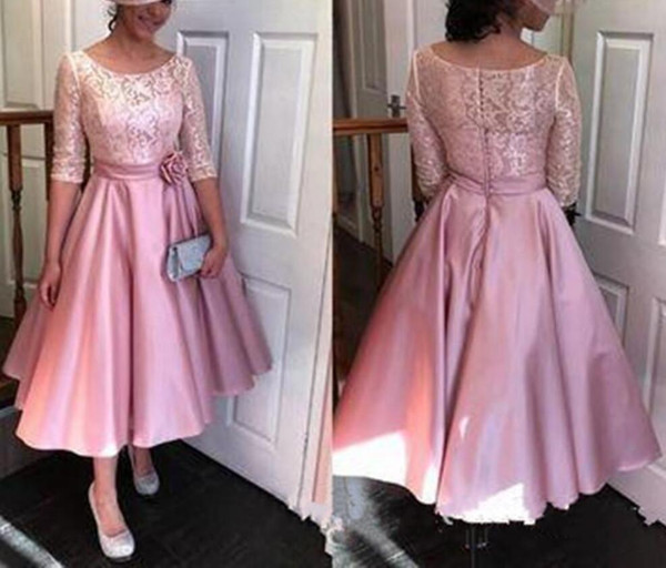 Hot Selling Half Sleeves Mother of the Bride Dresses with Appliques Wait with Handmade Flowers for Wedding Party In Stock Backc with Button