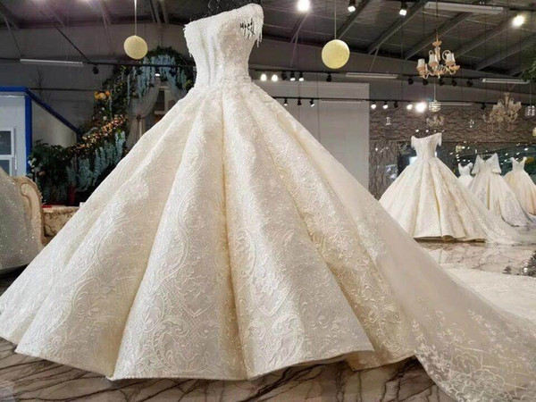 2019 New Wedding Dresses Full Crystal Lace Wedding Dress Ball Gown Dubai Arabic Muslim Wedding Gown Tassels Bridal Dress Instock Fast Ship