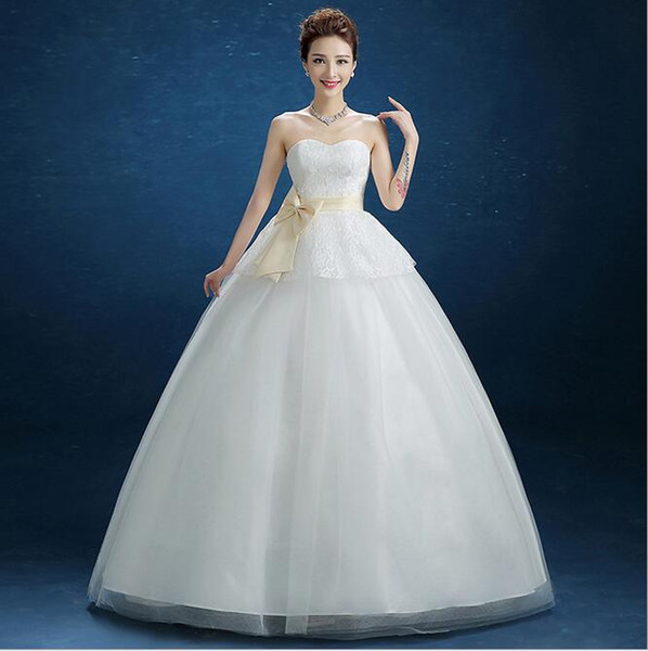 Bride use Sleeveless Design and Tulle Fabric Type ball gown wedding dresses and Lace Decoration Wedding gown