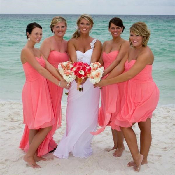 Sweetheart Chiffon Beach Bridesmaid Dresses Lace Up 2019 Plus Size Short Bridesmaids Gowns Maid of Honor Wedding Party Dress Coral