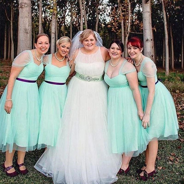 2017 Newest Short Bridesmaids Dresses Tea Length A Line Sash Party Gowns Cheap Custom Made Fashion Sweetheart Mint Green Sheer