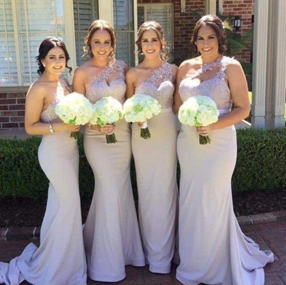 Sexy One Shoulder Mermaid Bridesmaid Dresses New Sleeveless Lace Applique Sweep Strain Wedding Gowns Party Dress Custom Made