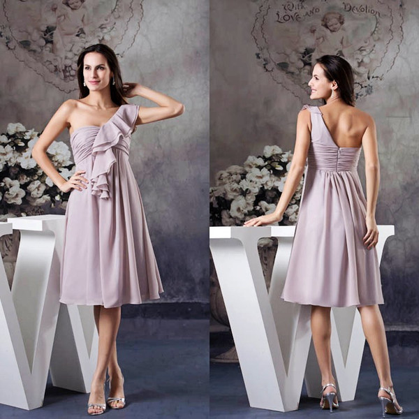 Sexy Cheap Short Chiffon Bridesmaid Dresses Country Style One Shoulder Ruffles Maid of Honor Gowns Pleated Cocktail Party Prom Wear WD4-610