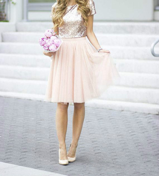 Newest Two Pieces Bridesmaid Dress Sparkly Rose Gold Sequined Blouse Tulle Knee Length Skirt Stylish Separates Junior Bridesmaid Dress