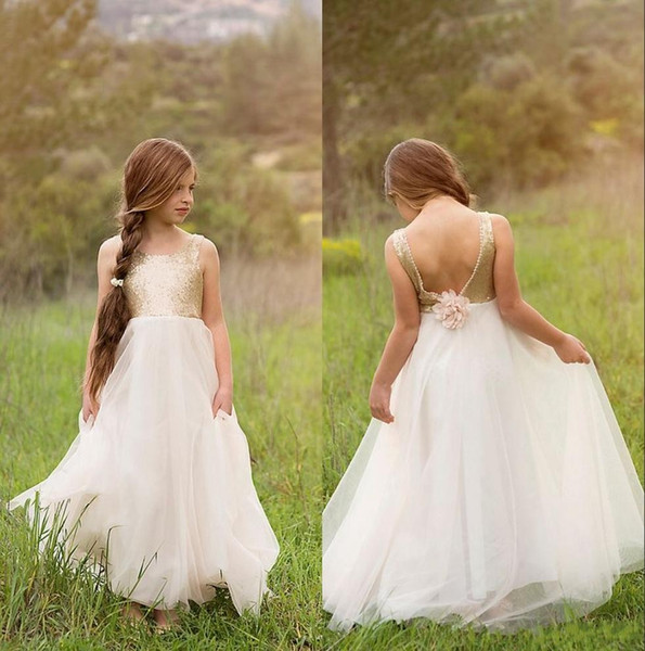 Junior Bridesmaids Dresses For Kids Gold Sequins With Ivory Backless Tulle Floor Length 3D Flowers Girls Pageant Christmas Gowns Cheap