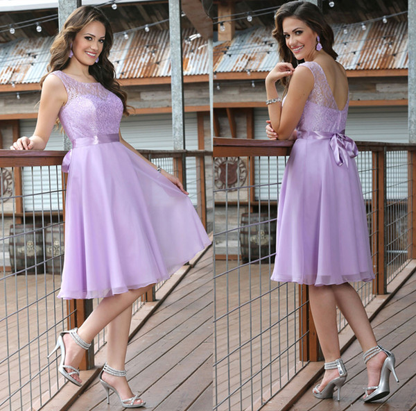 Elegant A-Line Lace Bridesmaid Dresses Bateau Neck Lavender Chiffon Sleeveless Ribbon Bow Zipper Back Knee-Length 2015 Evening Party Gowns