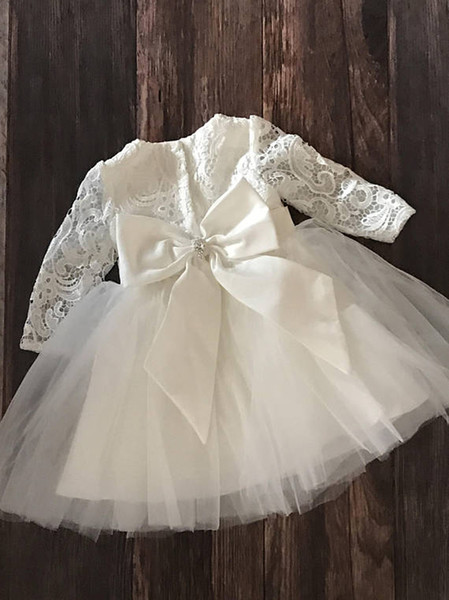 Lovely Lace Flower Girls Dresses Long Sleeves Tea Length Ball Gown Girls Party Dresses with Detachable Bow Cheap 