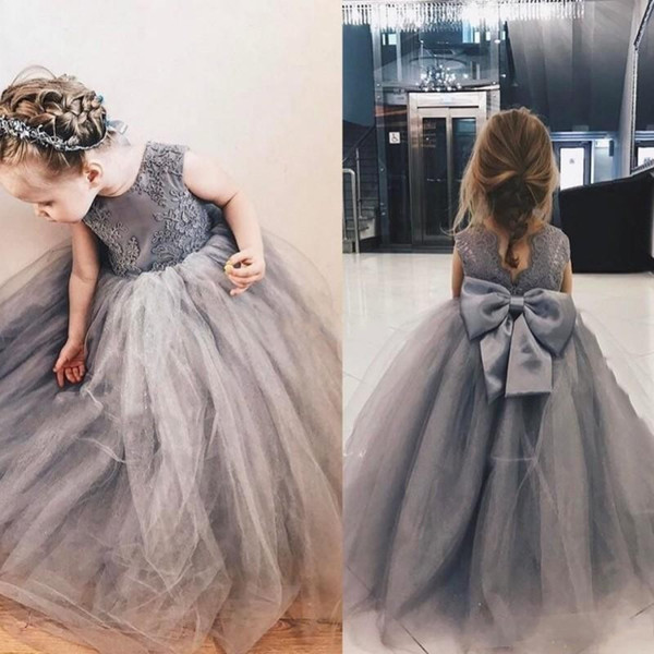 Grey Lace Ball Gown Flower Girl Dresses Appliques Girls Pageant Gowns Vintage Communion Dress Big Bow Back Custom Made Puffy Tulle 