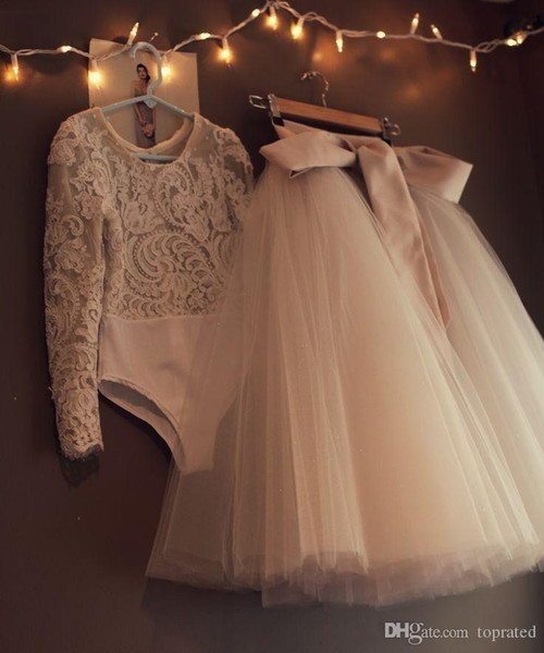 2016 Long Sleeves Lace Flower Girls Dresses Two Pieces Tulle Lovely Little Kids Skirts Tea Length Princess Communion Birthday Gowns