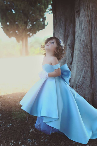 New Baby Blue Flower Girls Dresses Off Shoulder Big Bow Hi-Lo Satin Simple Princess Girls Pageant Dress For Kids Toddler Dress Custom