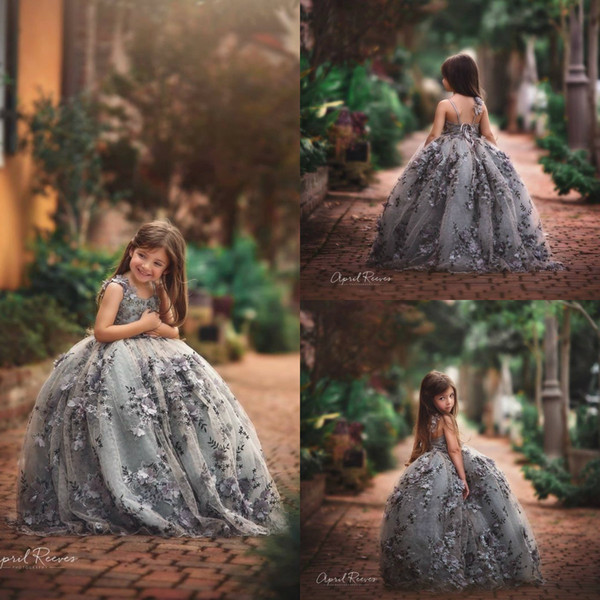 Luxury Flowers Girl Dresses Jewel Neck Lace 3D Floral Appliqued Fluffy Skirt Tulle Girls Pageant Dresses Ball Gown First Communion Gow