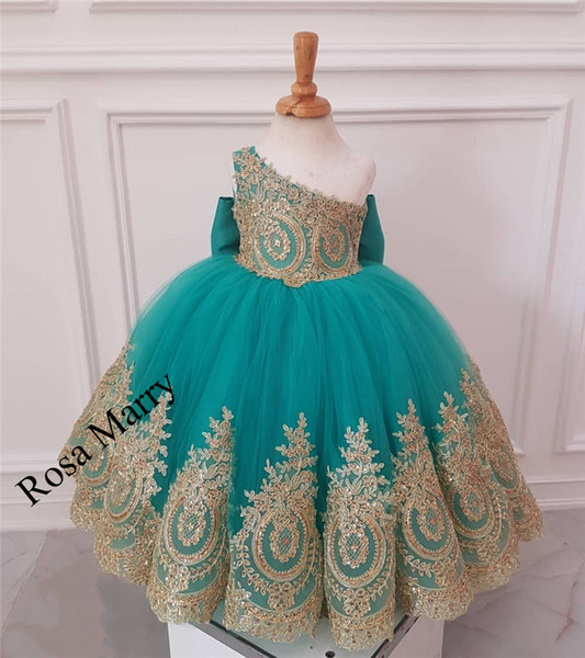 Lovely Gold Lace African Girls Pageant Dresses Ball Gown One Shoulder Cheap Knot Bow Long Tulle Girls Birthday First Communion For Kids