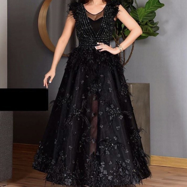 Beaded Prom Dresses Beading Crystal Feather Hand Made Flowers Front Slit Floor Length Black Evening Dresses