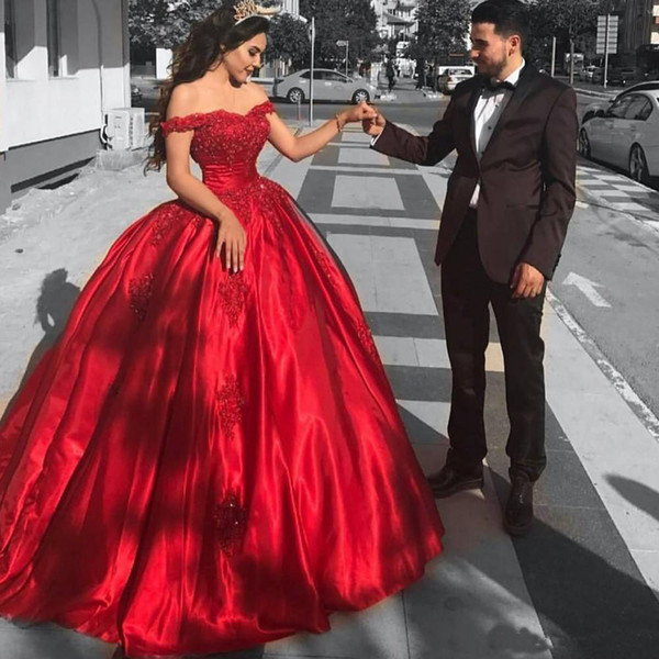 Fashion Corset Quinceanera Dresses Off Shoulder Red Satin Formal Party Gowns Sweetheart Sequined Lace Applique Ball Gown Prom Dresses