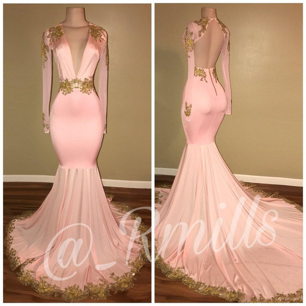 Sexy Open Back Pink Prom Dresses Mermaid Deep V Neck Long Sleeves Gold Appliques Sweep Train Evening Gowns