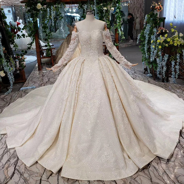 2022Latest Bohemian Wedding Dresses Strapless Sweetheart Neck Long Tulle Sleeve Lace Up Back Backless Sequins Applique Bridal Gowns Garden