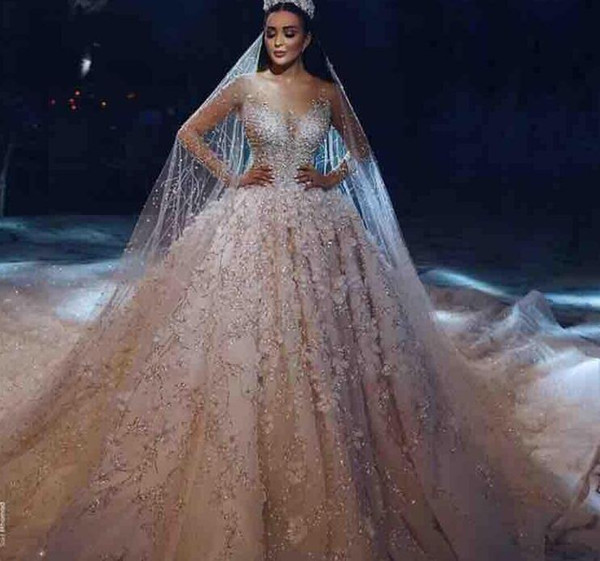Luxury Long Sleeves Ball Gown Wedding Dresses Beaded 3D Floral Appliqued Saudi Arabia Lace Bridal Gowns Plus Size Wedding Dress