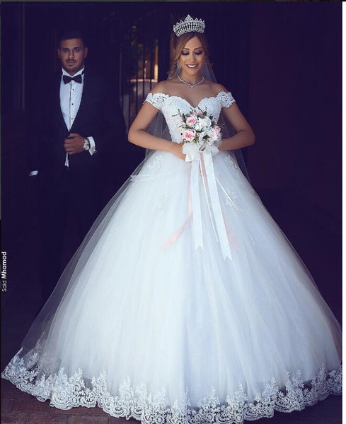 Lace Appliques Ball Gown Wedding Dresses Off The Shoulder Short Sleeves Bridal Dresses Wedding Gowns