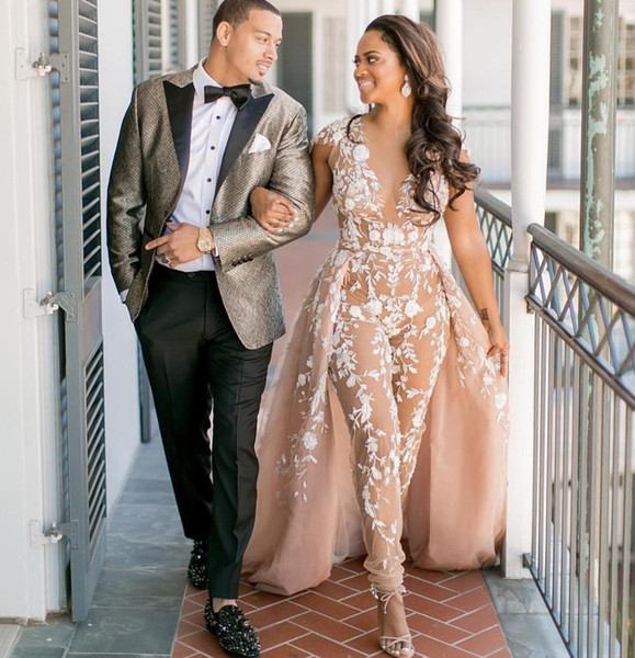 Jumpsuits Boho Wedding Dresses Sheer Deep V Neck Beach Bridal Gowns With Detachable Train Appliqued Lace Bohemian vestido de novia