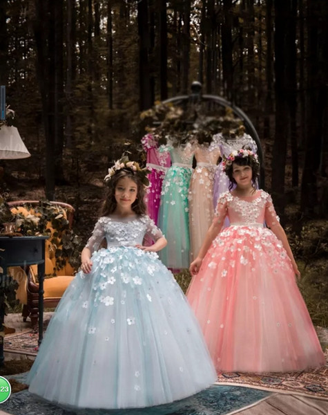 lovely Princess Flower Girls Dresses tulle 3D Floral Appliqued Half Sleeve Little Kids First Communion Dress