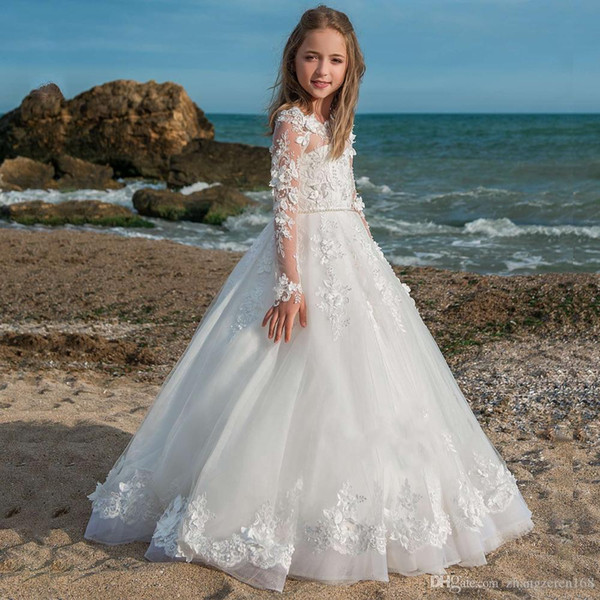 New Lace Long Sleeves Flower Girls Dresses Applique Ball Gowns with Pearls Sash Holy First Communion Princess Designer Kids Dresses