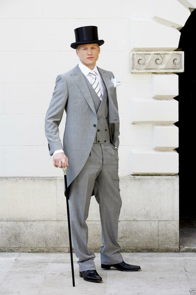 Slim Fit Tailcoat Grey Groom Tuxedos Best Men Formal Wedding Suits 3 Pieces Prom Suits Morning Suits (Jacket+pants+vest)