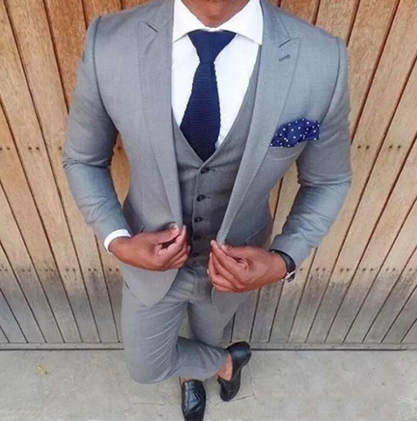 Silver Gray Mens Wedding Suits Casal Tuxedos Groom Wear Slim Fit 3Pcs Jacket Pants Vest Groomsman Business Suits Costume Homme