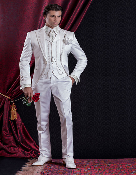 Custom Made Baroque Style Groom Tuxedos Groomsman Suit Evening Suits Embroidery Decorate Man 's Suit (Jacket+Pants+Vest)