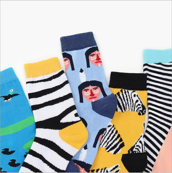 Fashion Autumn and Winter New Tide Socks Japanese Harajuku Style Creative Contrast Color Men Stockings With Painting And 75% Cotton