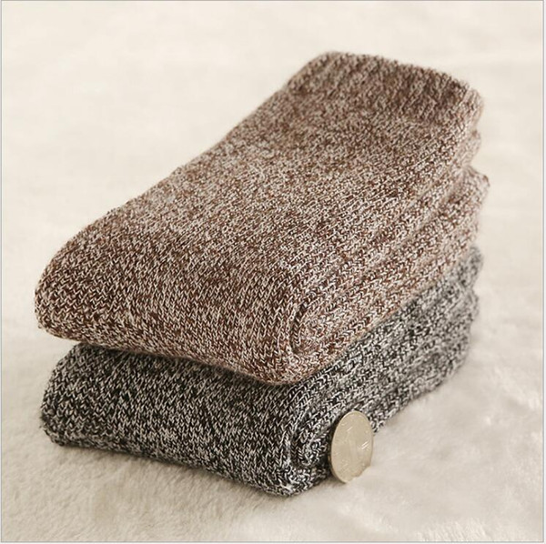 Luxury Designer Brand Socks With 75% Cotton Ready To Wear Three Colors Warm Winter Casual Men And Women Solid Color Socks For Sale