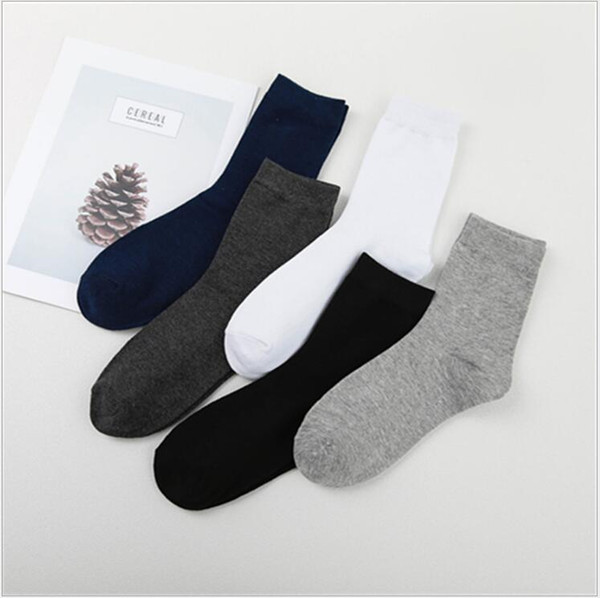 Hot Sale Fashion Winter Casual Business Men's Long Socks Warm Breathable Designer Brand Sports Boxed Socks With 75% Polyseter For Sale