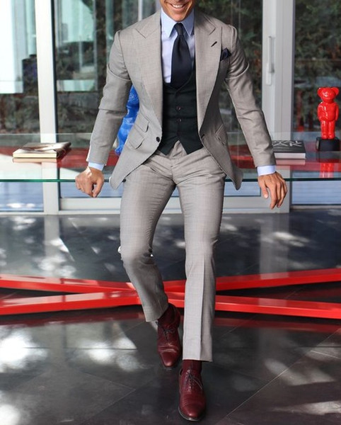Handsome One Button Groomsmen Peak Lapel Groom Tuxedos Men Suits Wedding/Prom/Dinner Best Man Blazer(Jacket+Pants+Tie+Vest) A318