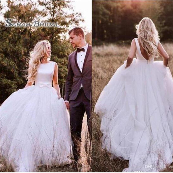 Vintage Simple A-Line White Wedding Dress Beach Sexy Sleeveless Backless Evening Wear Formal Gown with Bow High-end Wedding Boutique