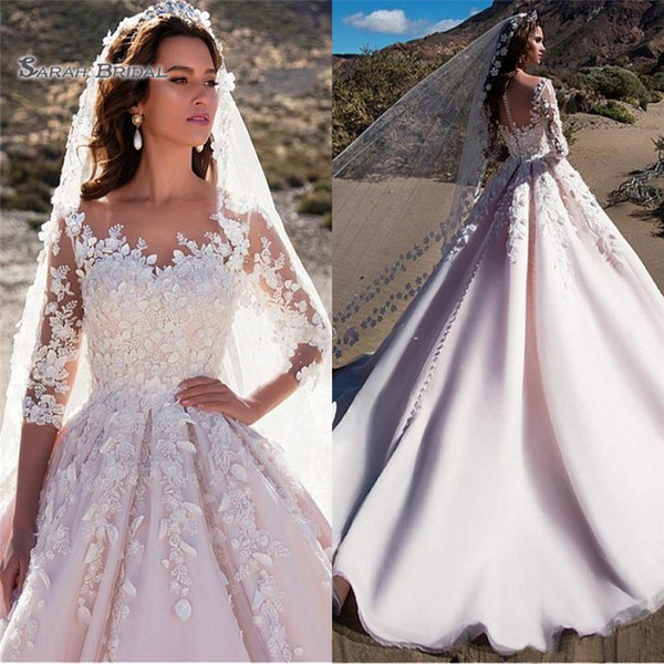 A Line Wedding Dresses Arabic 3D Flowers Lace Applique Half Sleeves Button Back Court Train Bridal Gowns